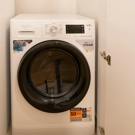 Leo Urban Lux, Comfort - Stay, Free Garage Apartment