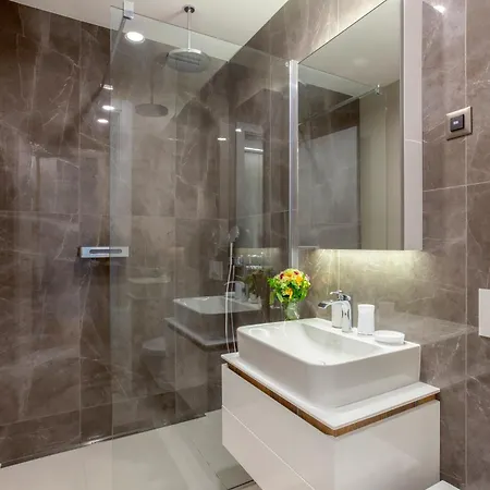 Appartement Leo Urban Lux, Comfort - Stay, Free Garage Belgrado