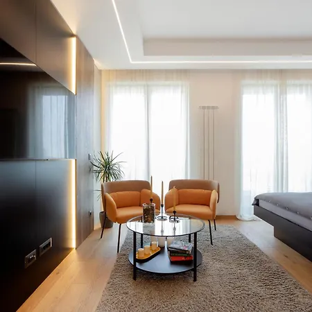 Leo Urban Lux, Comfort - Stay, Free Garage * Belgrade