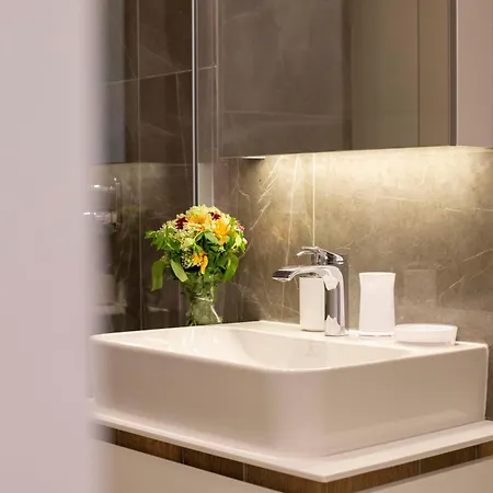 Leo Urban Lux, Comfort - Stay, Free Garage *